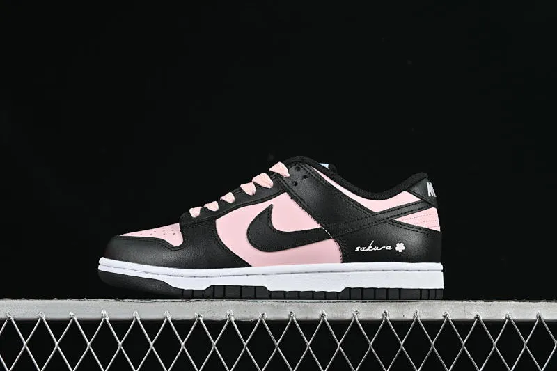 All categories Nk SB Dunk series Nk SB Dunk Low low-top sneakers Nike SB Dunk Low black and pink low-top casual sneakers CW1590-100